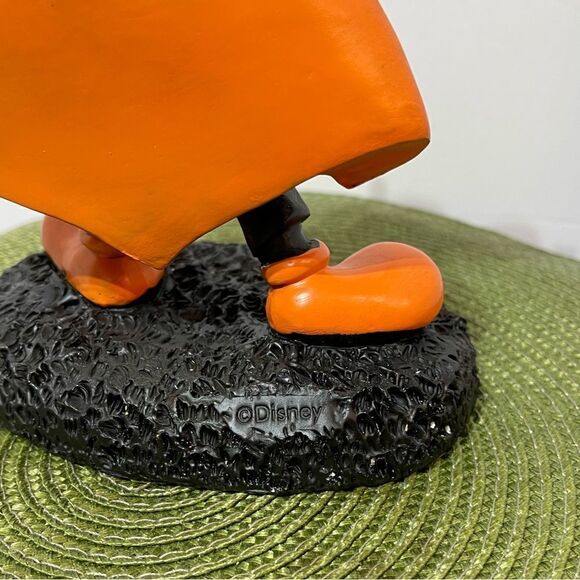 Disney Mickey Mouse Dracula Halloween Figure NWT - Picture 10 of 11